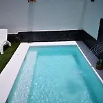 Sunny Paradise, Heater Pool Villa Corralejo